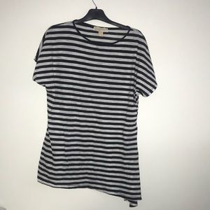 Michael Kors. Black & white short sleeve. SMALL.